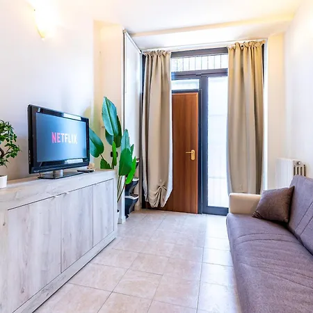 Linate - 10 Minutes From Duomo, Wifi Daire *
