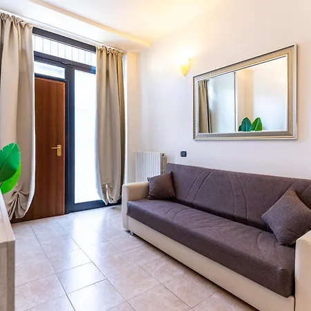 Linate - 10 Minutes From Duomo, Wifi Daire